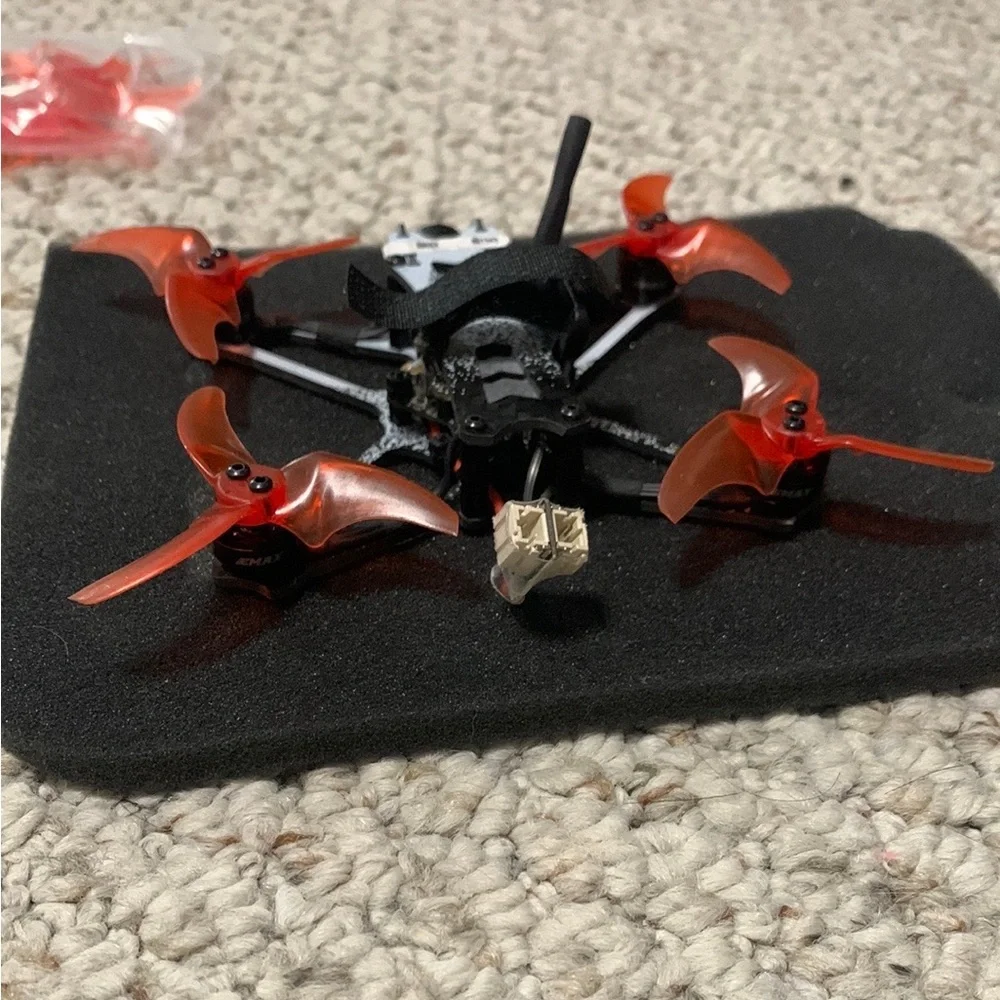 New carbon fiber drone with extra parts all original parts make me a offer